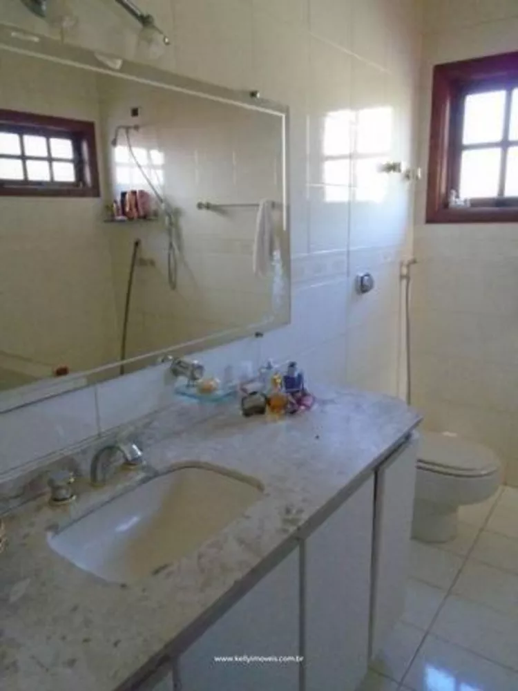 Casa, 3 quartos, 220 m² - Foto 1