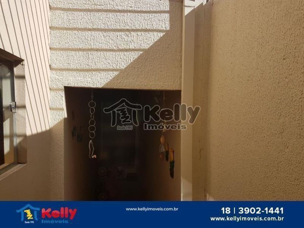 Casa, 3 quartos, 236 m² - Foto 2