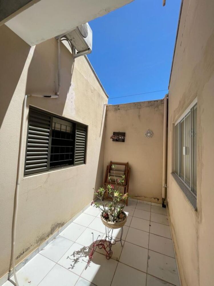 Casa, 3 quartos, 137 m² - Foto 2