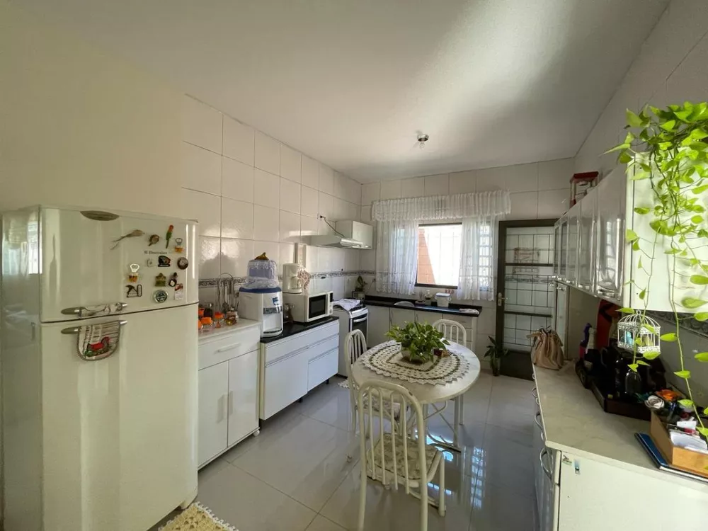 Casa, 3 quartos, 137 m² - Foto 4