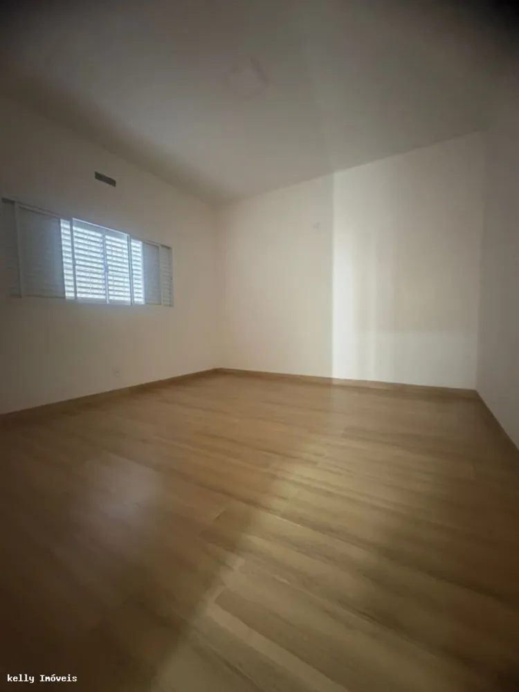 Casa, 3 quartos, 186 m² - Foto 2