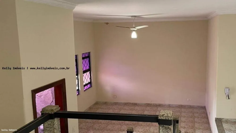 Casa, 3 quartos, 210 m² - Foto 3