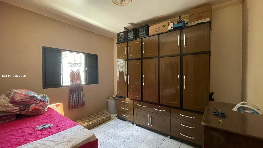 Casa, 3 quartos, 182 m² - Foto 2