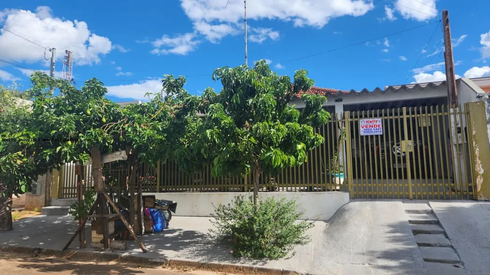 Casa, 4 quartos, 194 m² - Foto 2