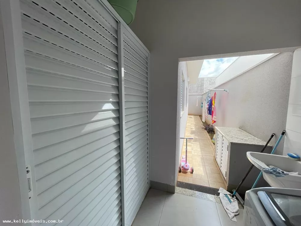 Casa, 3 quartos, 126 m² - Foto 1