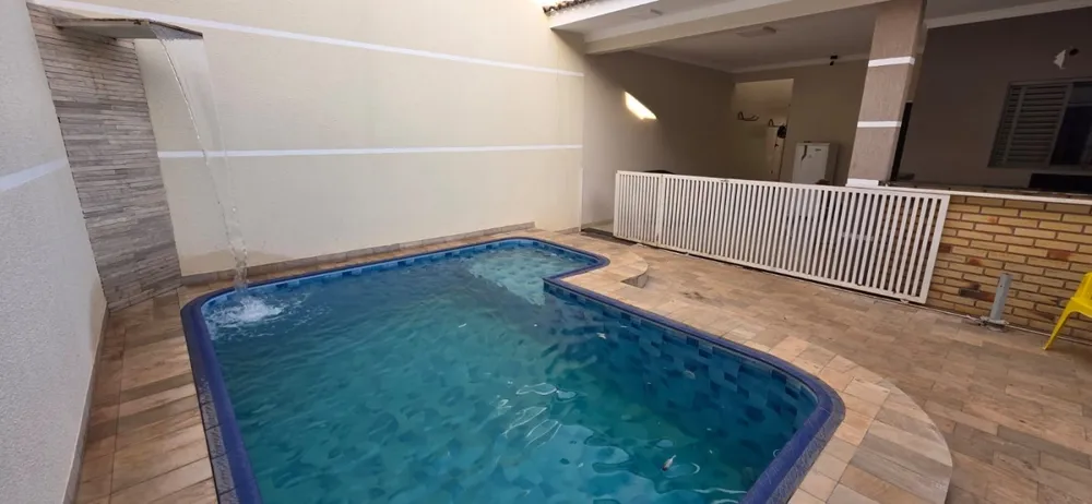 Casa, 3 quartos, 171 m² - Foto 1