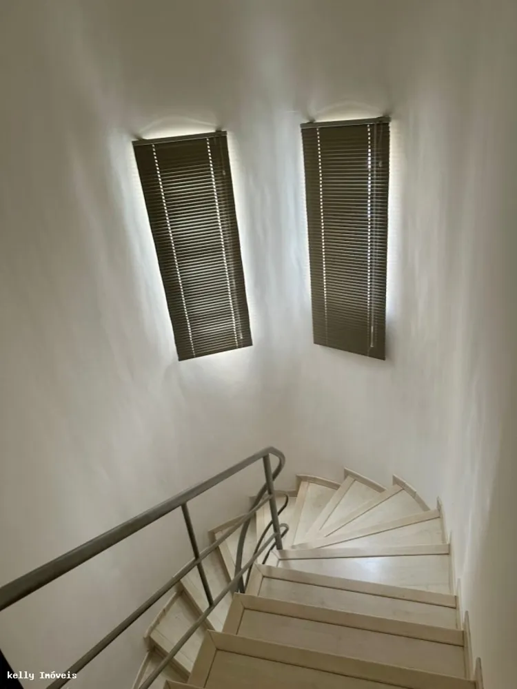Casa, 3 quartos, 242 m² - Foto 7