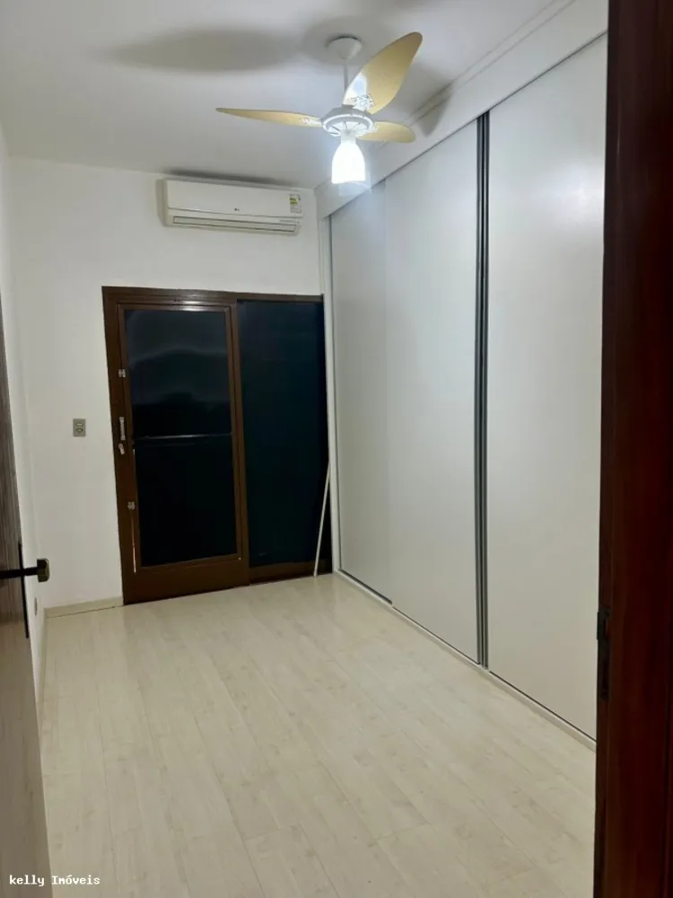 Casa, 3 quartos, 242 m² - Foto 5