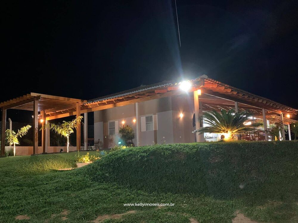 Chácara, 3 quartos, 4000 m² - Foto 1