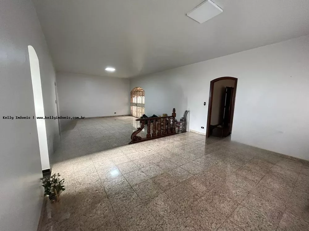 Casa, 4 quartos, 308 m² - Foto 4