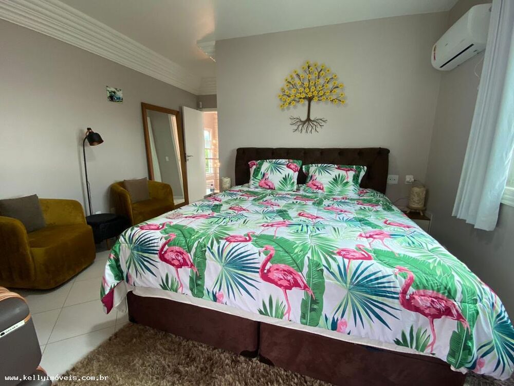 Casa de Condomínio à venda com 4 quartos, 330m² - Foto 3