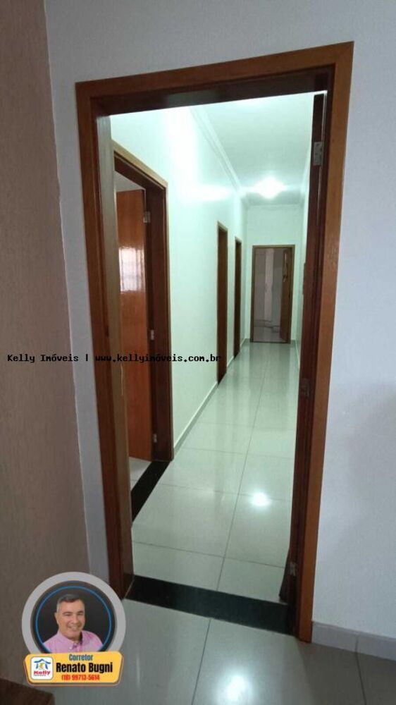 Casa à venda com 3 quartos, 332m² - Foto 4