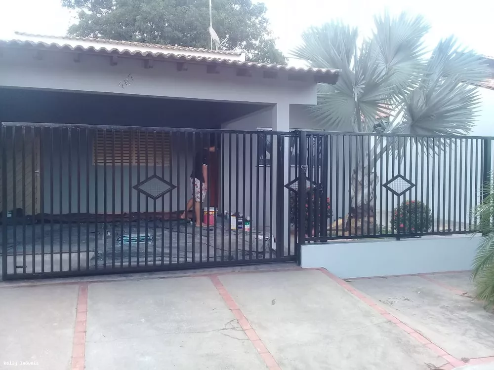 Casa, 3 quartos, 200 m² - Foto 1