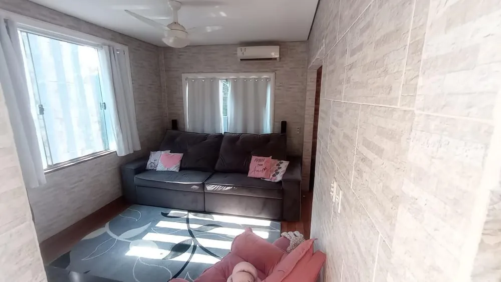 Casa, 4 quartos, 150 m² - Foto 1