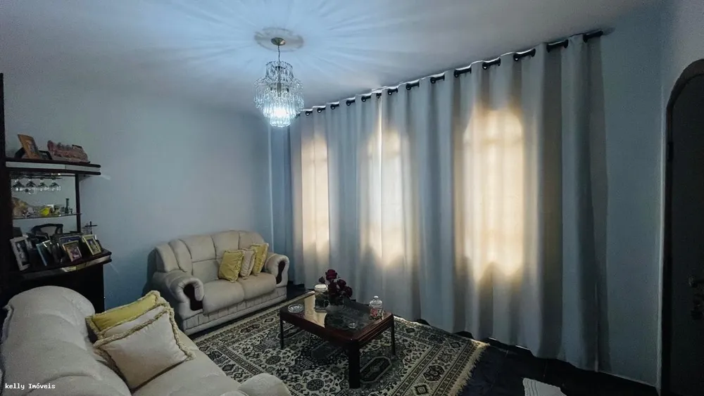 Casa, 3 quartos, 231 m² - Foto 3