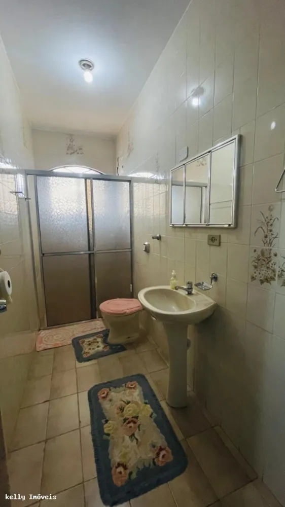 Casa, 3 quartos, 231 m² - Foto 2