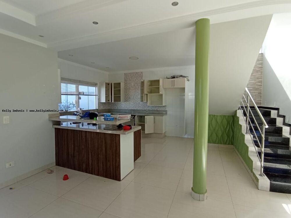 Casa, 4 quartos, 291 m² - Foto 2