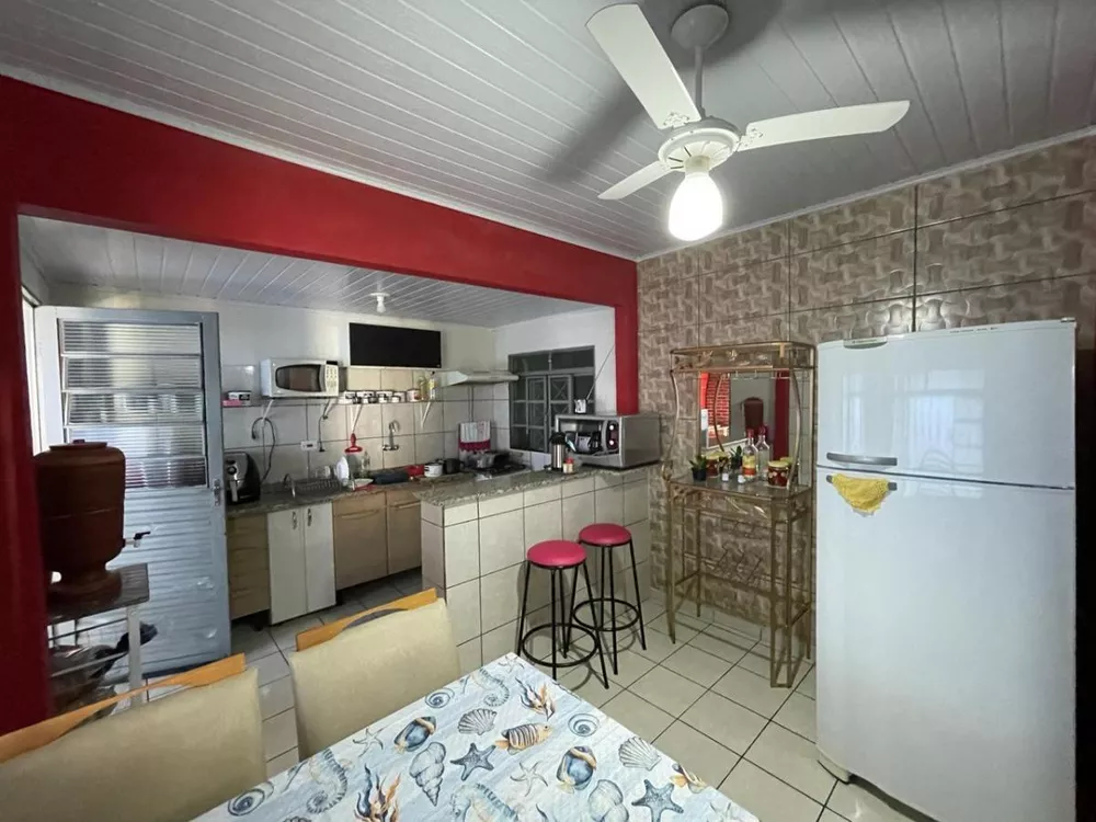 Casa, 2 quartos, 200 m² - Foto 4