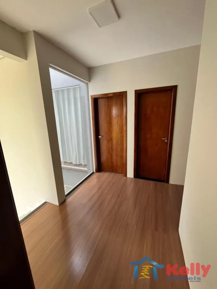 Casa, 3 quartos, 212 m² - Foto 1