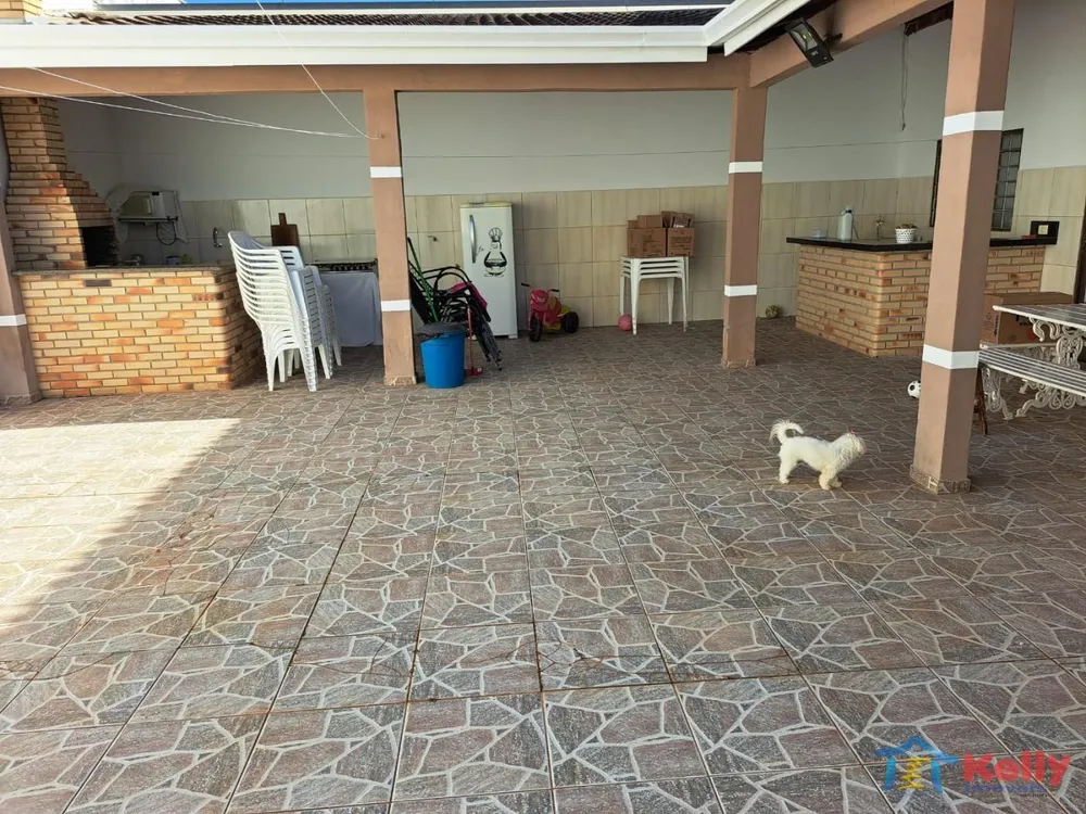 Casa, 4 quartos, 252 m² - Foto 2