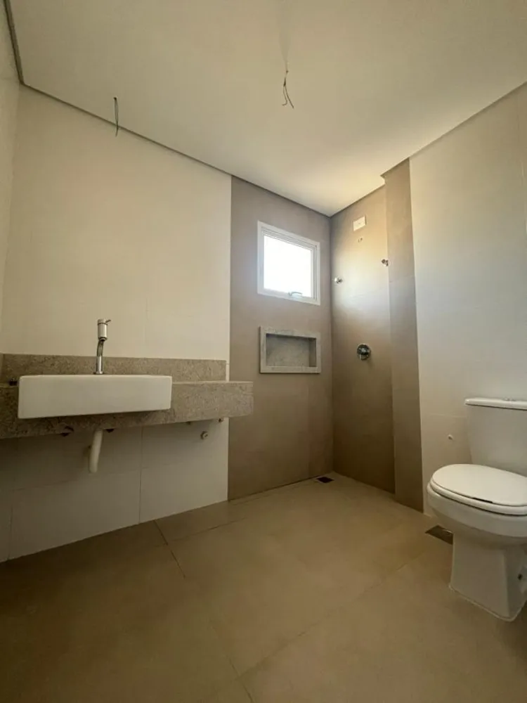 Apartamento, 3 quartos, 152 m² - Foto 2