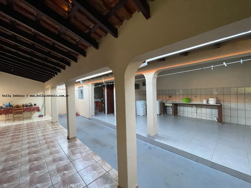 Casa, 3 quartos, 250 m² - Foto 4