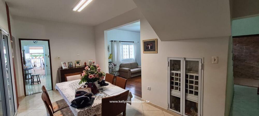 Casa, 3 quartos, 325 m² - Foto 4