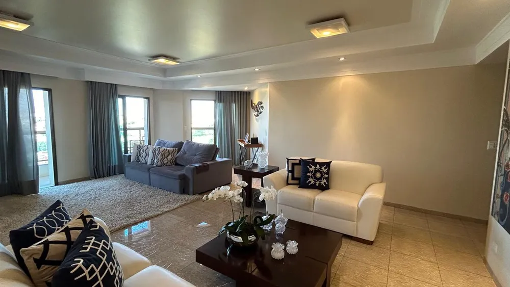 Apartamento, 3 quartos, 210 m² - Foto 2