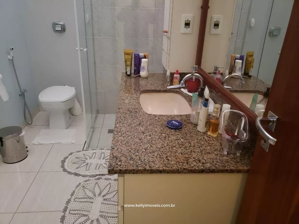 Casa, 5 quartos, 232 m² - Foto 1