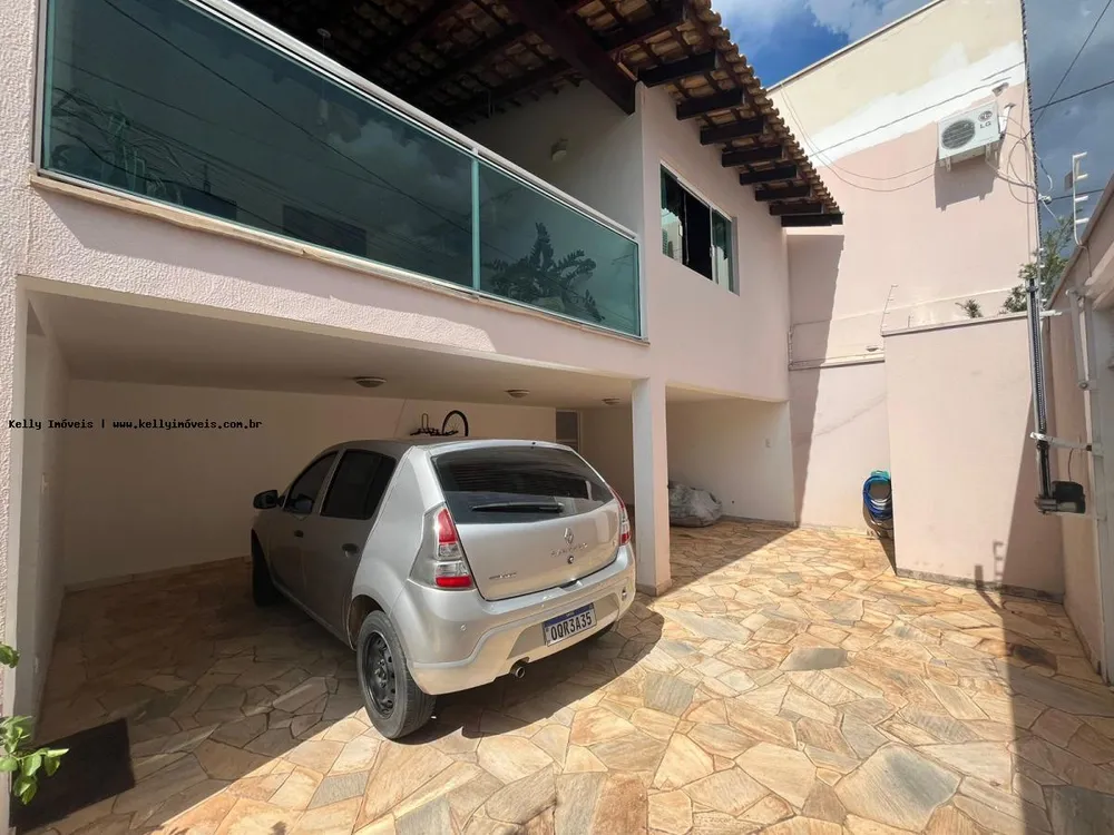 Casa, 4 quartos, 306 m² - Foto 1