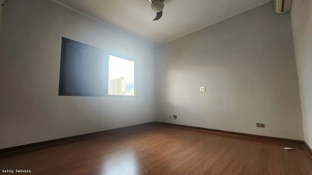 Casa, 3 quartos, 224 m² - Foto 10