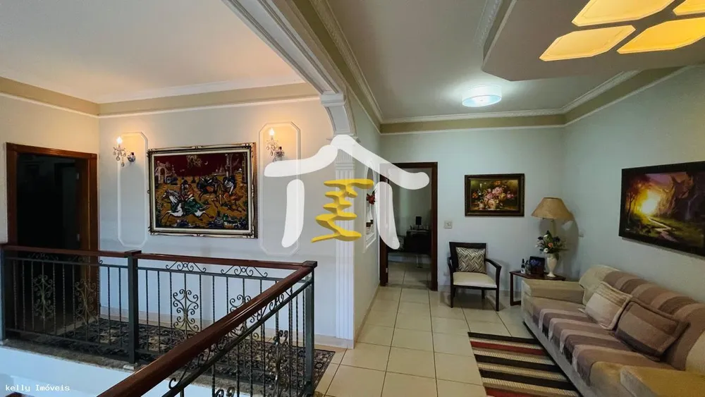 Casa, 3 quartos, 288 m² - Foto 1