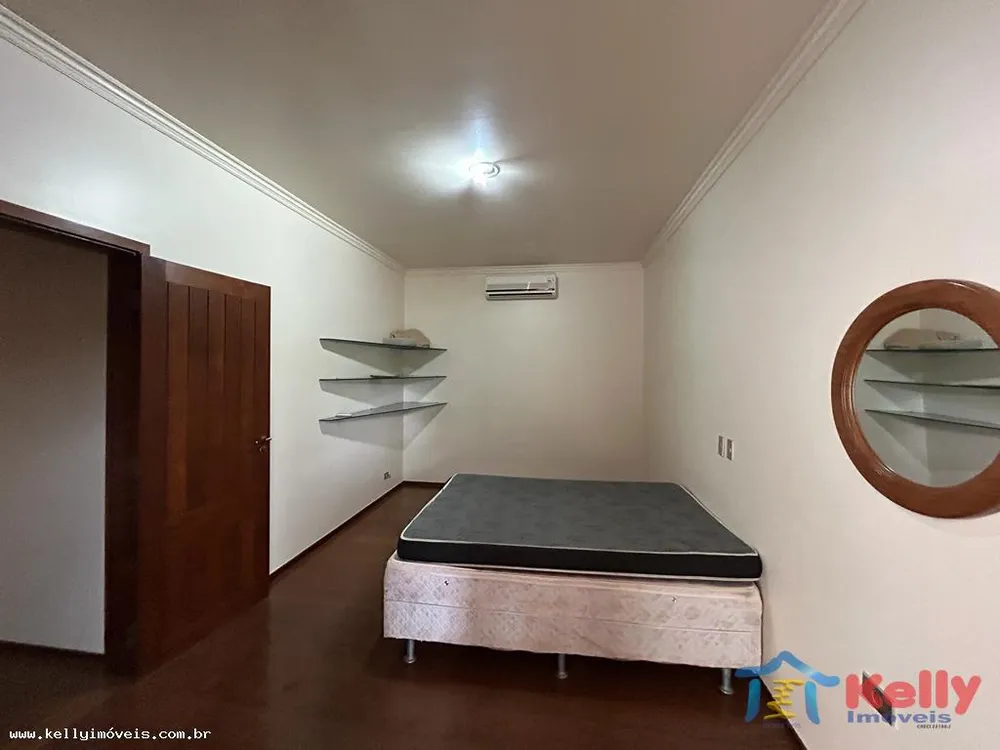 Casa, 5 quartos, 675 m² - Foto 1