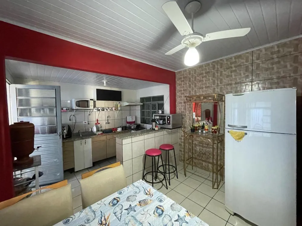 Casa, 2 quartos, 200 m² - Foto 4