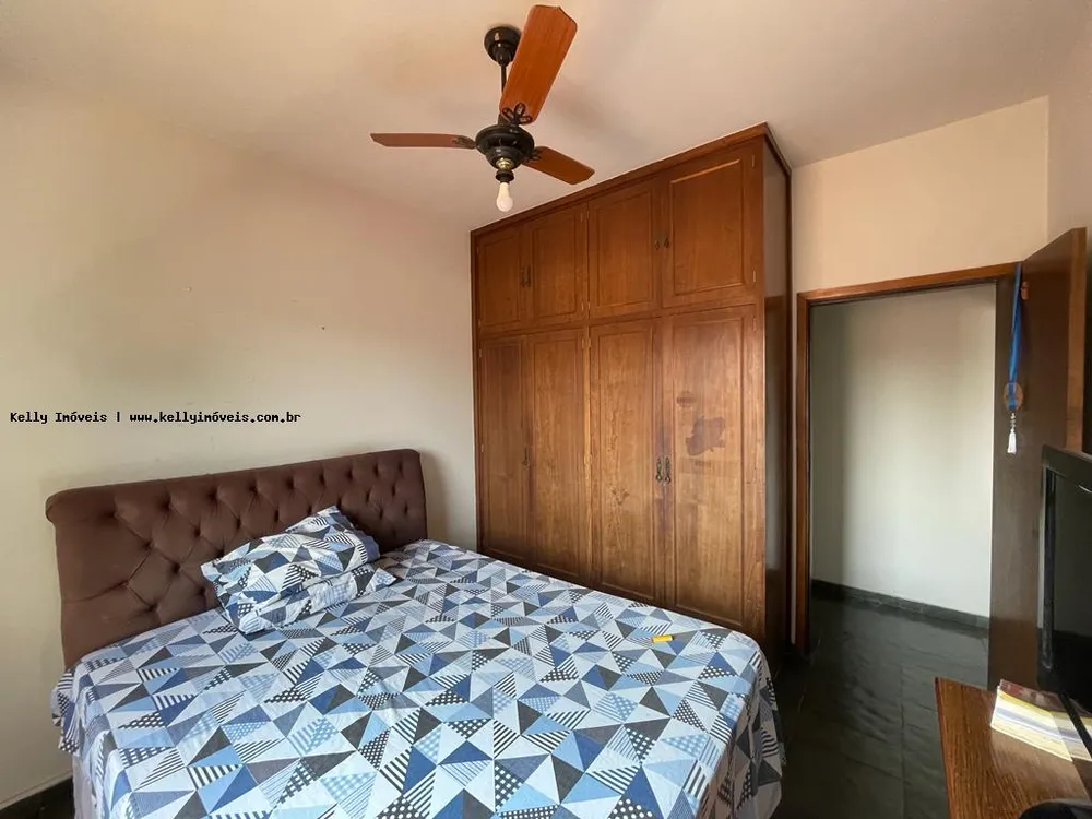 Casa, 3 quartos, 161 m² - Foto 1