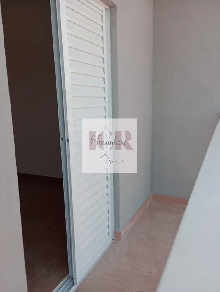 Casa à venda com 3 quartos, 70m² - Foto 4
