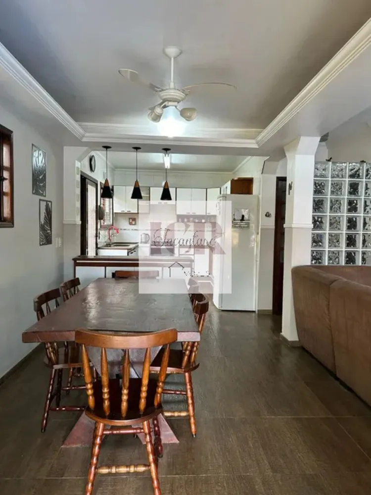 Casa, 3 quartos, 202 m² - Foto 3