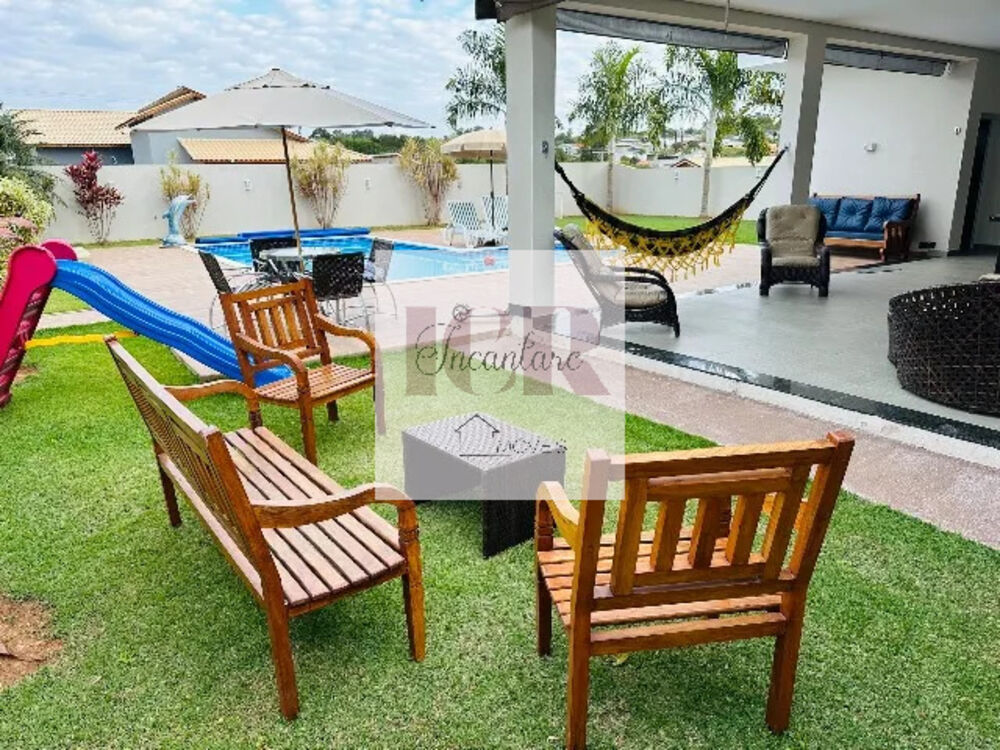 Casa de Condomínio à venda com 3 quartos, 280m² - Foto 4