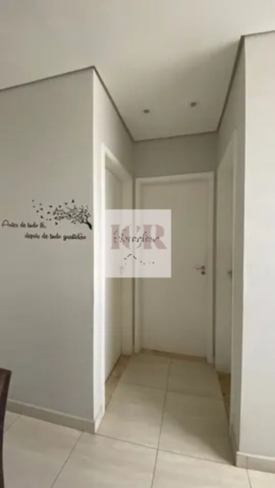 Apartamento à venda com 3 quartos, 107m² - Foto 3