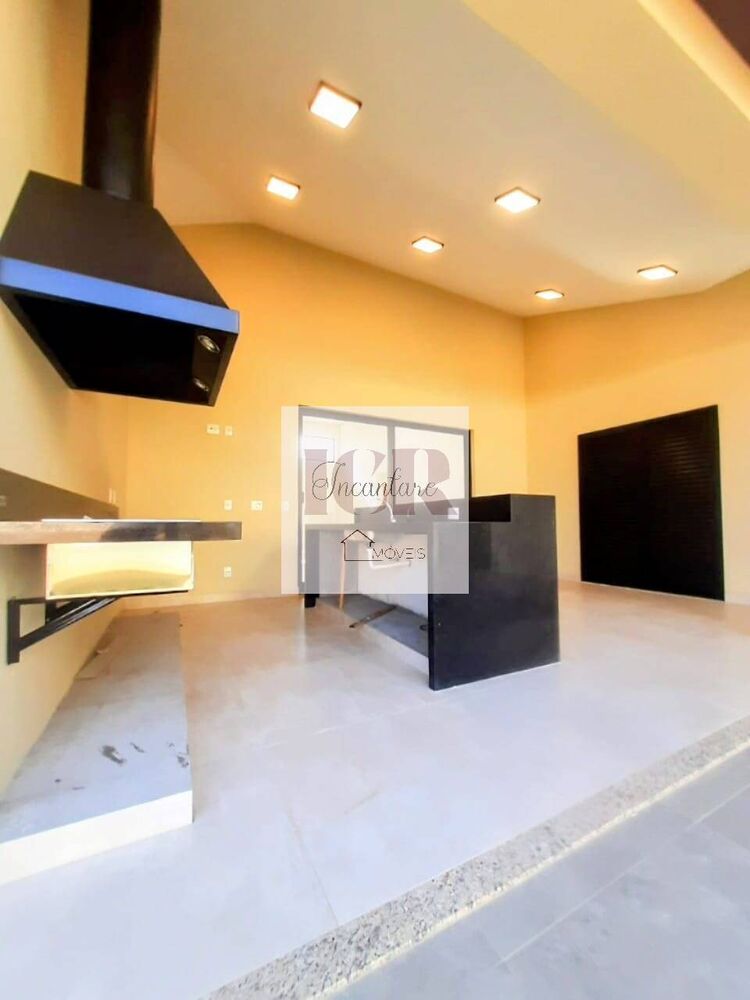 Casa à venda com 3 quartos, 325m² - Foto 4