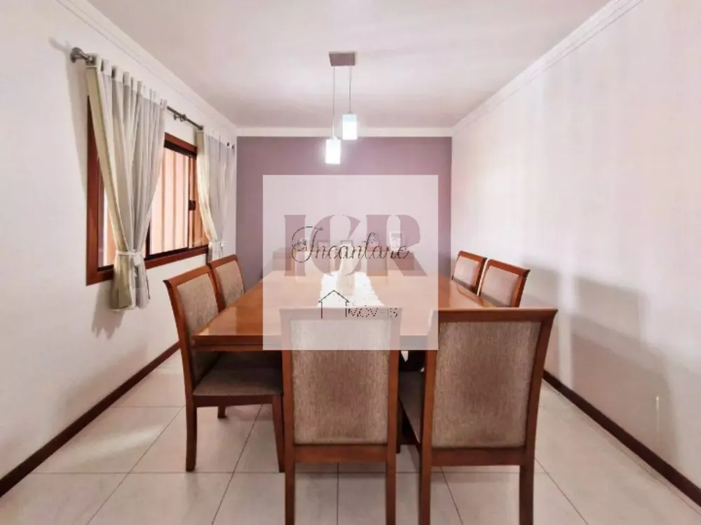 Casa, 4 quartos, 210 m² - Foto 4