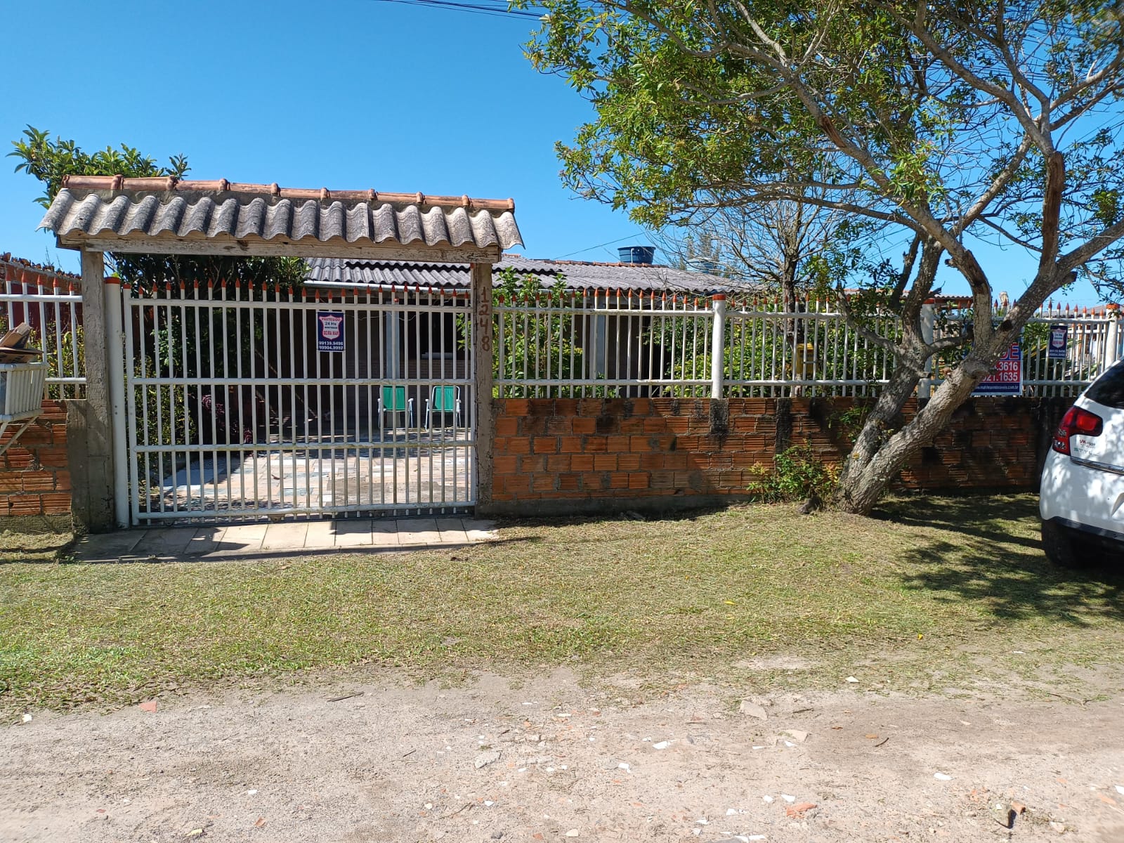 Casa à venda com 3 quartos, 120m² - Foto 1