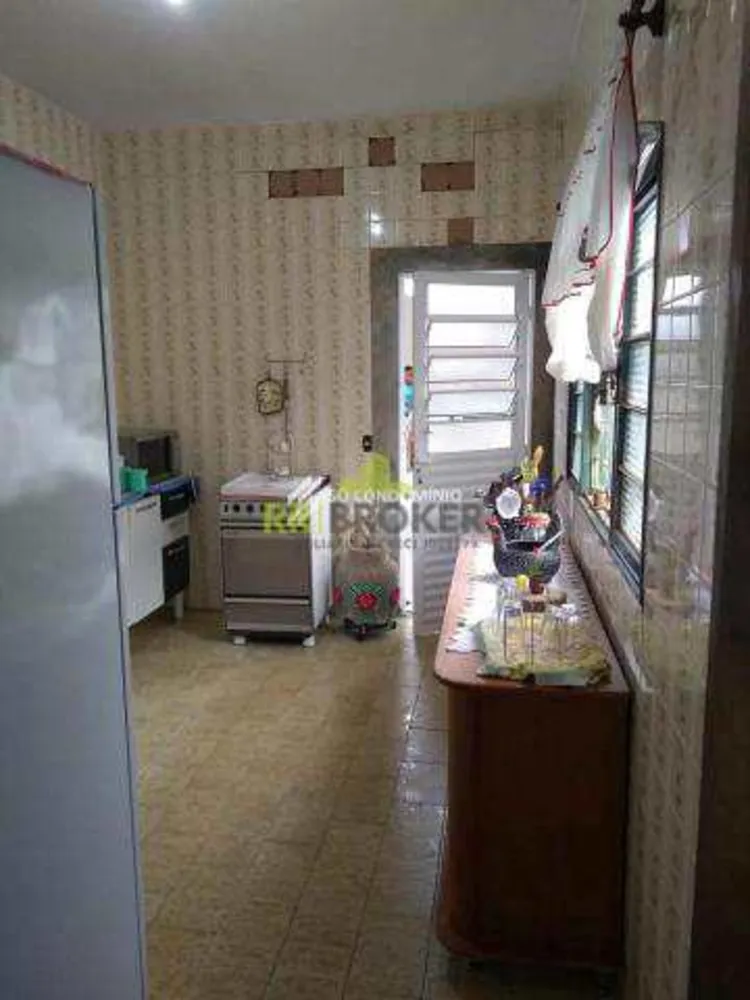 Casa, 3 quartos, 244 m² - Foto 11