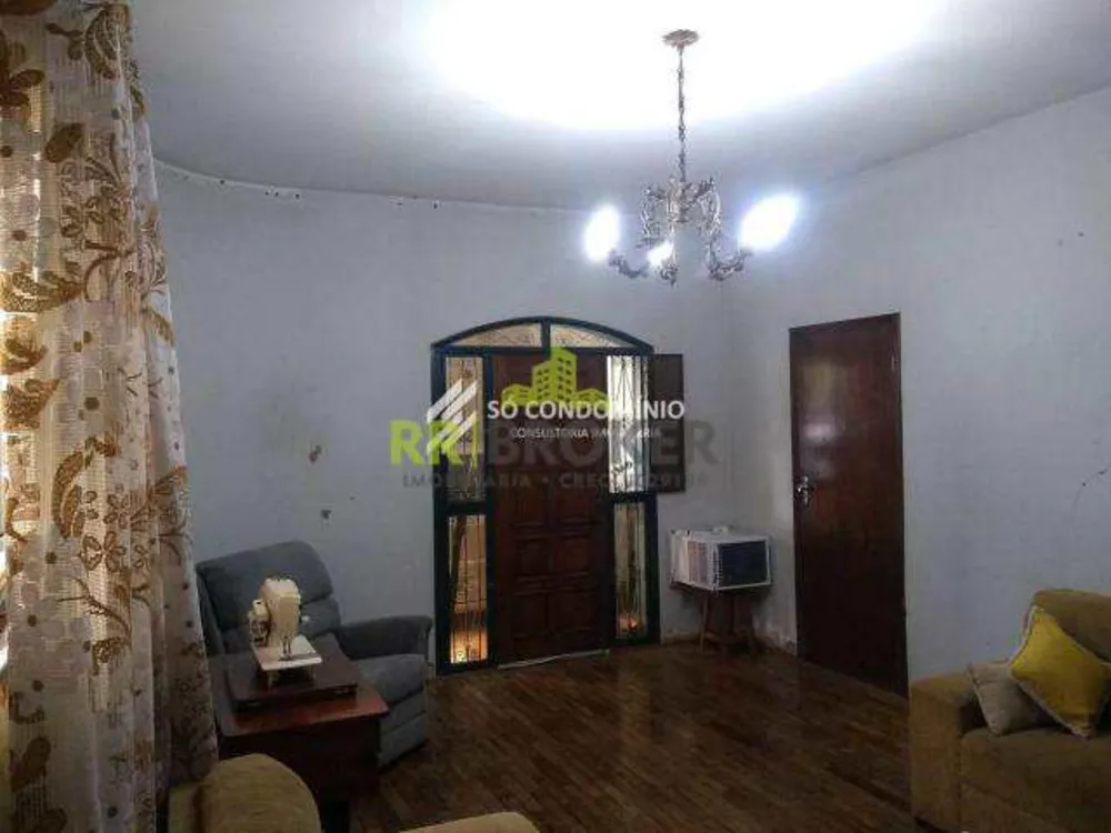Casa, 3 quartos, 244 m² - Foto 4