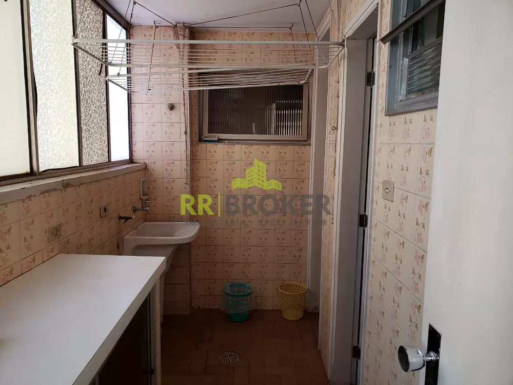 Apartamento à venda com 3 quartos, 117m² - Foto 3