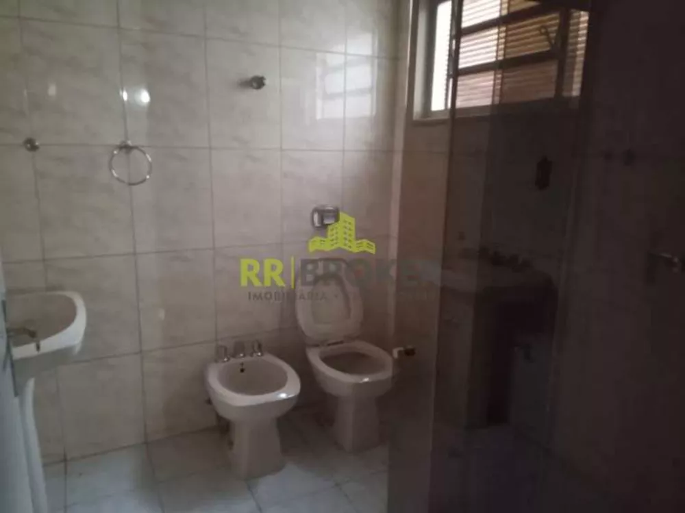 Sobrado à venda e aluguel com 5 quartos, 300m² - Foto 26