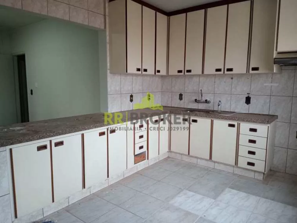 Sobrado à venda e aluguel com 5 quartos, 300m² - Foto 15