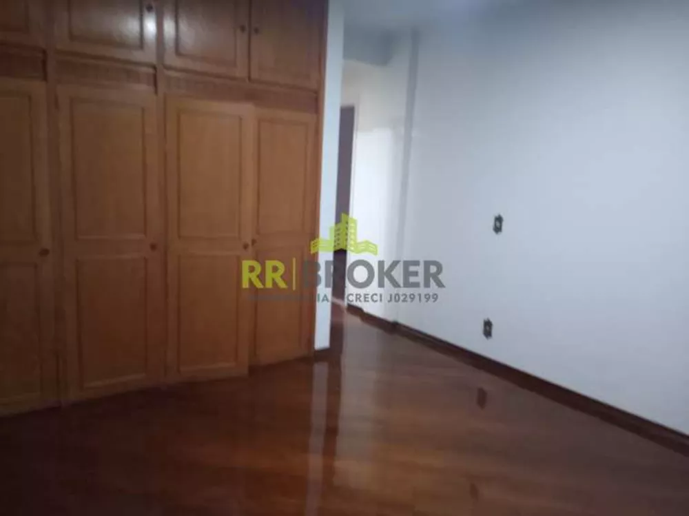 Sobrado à venda e aluguel com 5 quartos, 300m² - Foto 23