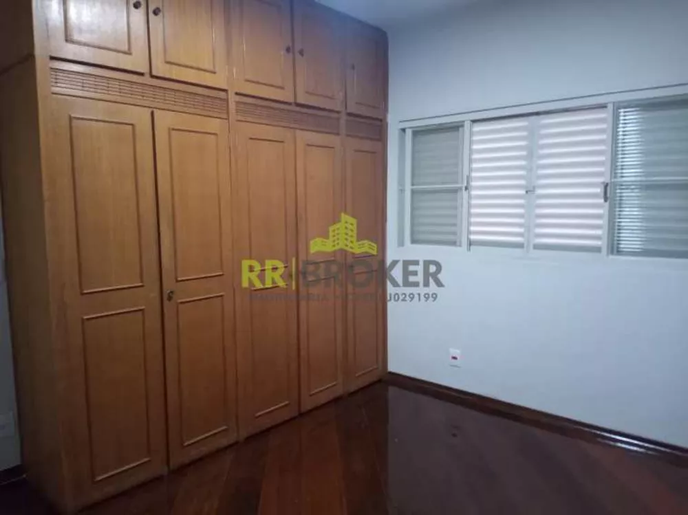 Sobrado à venda e aluguel com 5 quartos, 300m² - Foto 25