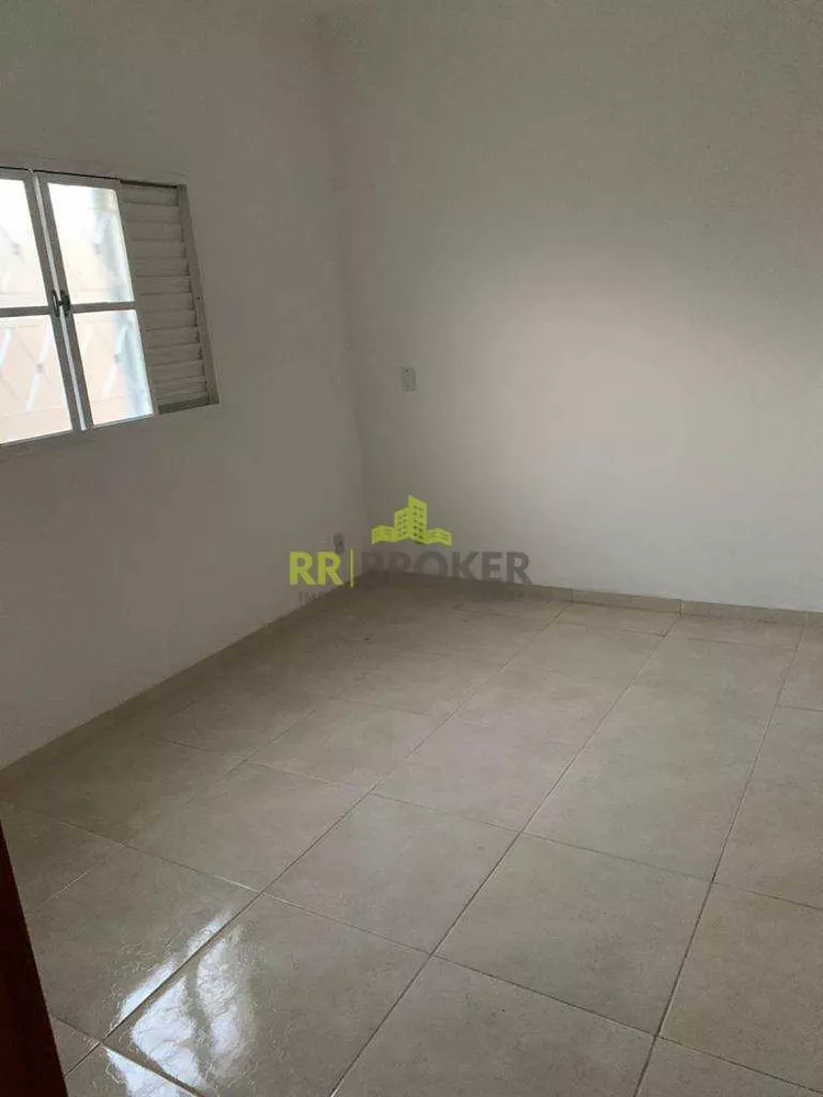 Casa à venda com 2 quartos, 151m² - Foto 4